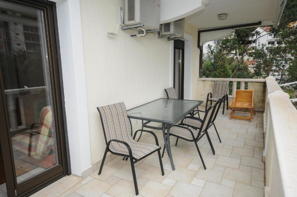 Apartment Jana Petrovac エクステリア 写真
